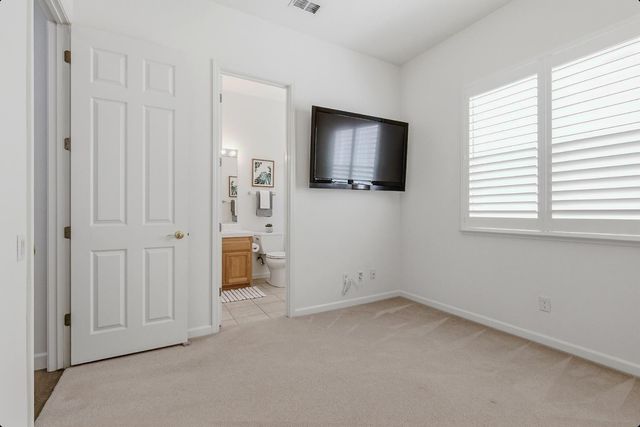 4158 Tahoe Vista Dr, Rocklin, CA 95765