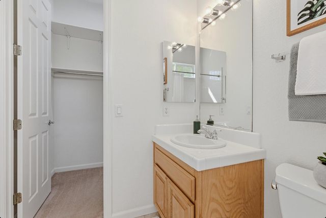 4158 Tahoe Vista Dr, Rocklin, CA 95765