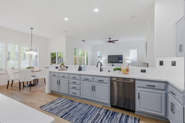 4158 Tahoe Vista Dr, Rocklin, CA 95765