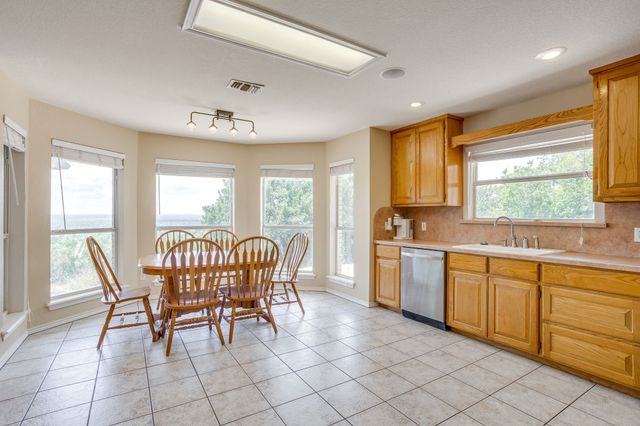 804 NE 9th Street, Mineral Wells, TX 76067