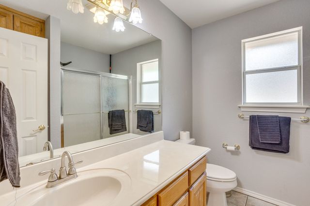 804 NE 9th Street, Mineral Wells, TX 76067