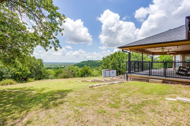 804 NE 9th Street, Mineral Wells, TX 76067