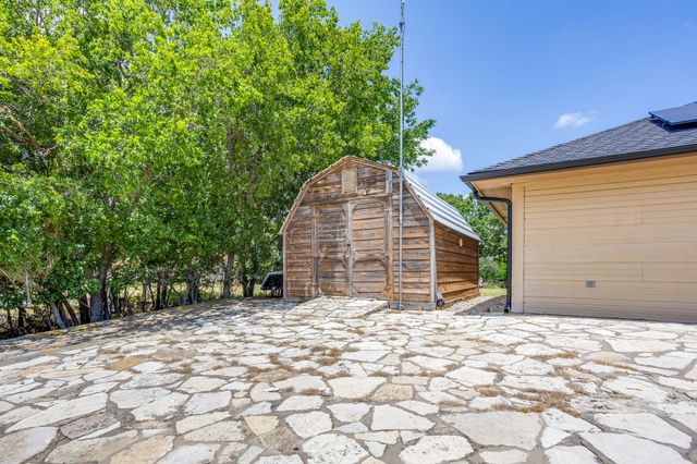804 NE 9th Street, Mineral Wells, TX 76067