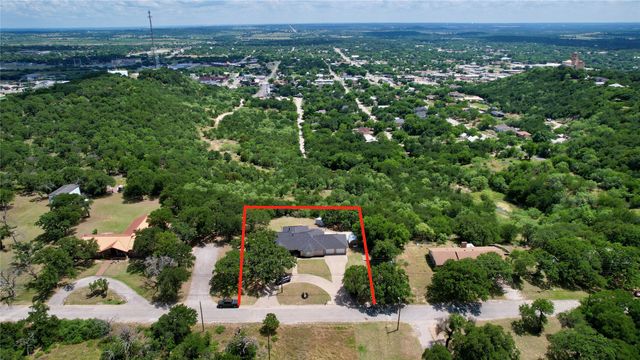 804 NE 9th Street, Mineral Wells, TX 76067