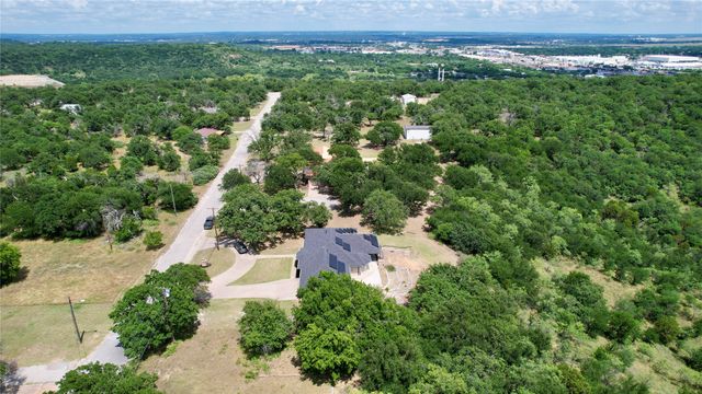 804 NE 9th Street, Mineral Wells, TX 76067
