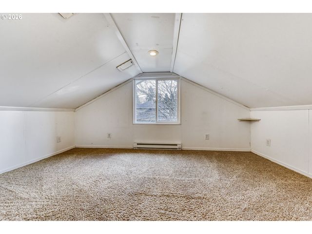 7335 Se HENDERSON St, Portland, OR 97206