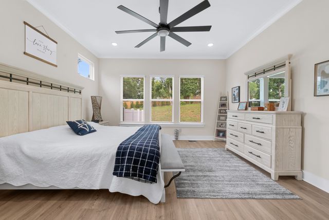 7231 Richvale Dr, Fairview, TN 37062