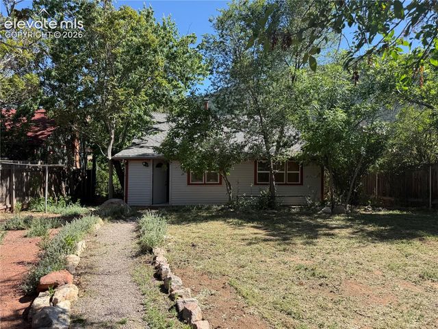 208 Iron Road, Manitou Springs, CO 80829