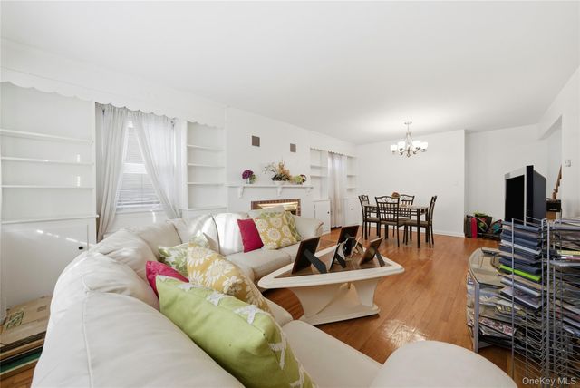 4161 Monticello Avenue, Bronx, NY 10466