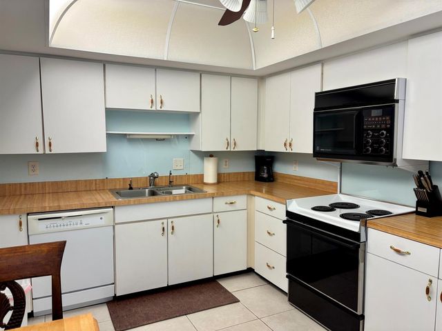 3 SE Turtle Creek Drive, Tequesta, FL 33469
