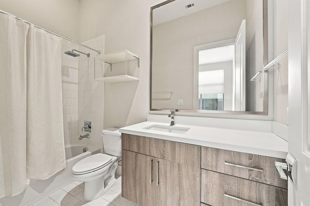 1004 California Street 203, Houston, TX 77006