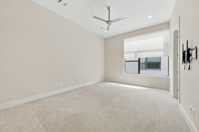 1004 California Street 203, Houston, TX 77006