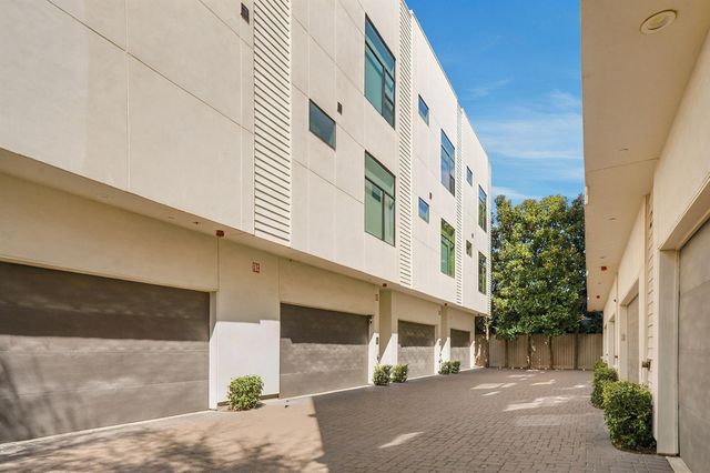 1004 California Street 203, Houston, TX 77006