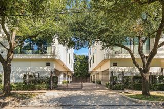 1004 California Street 203, Houston, TX 77006