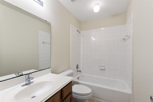 10241 Azalea Village, Houston, TX 77088