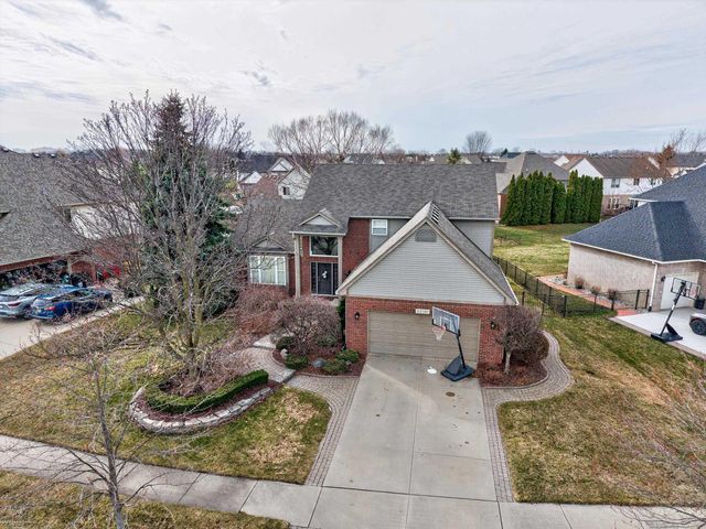 22191 International Lane, Macomb Twp, MI 48044