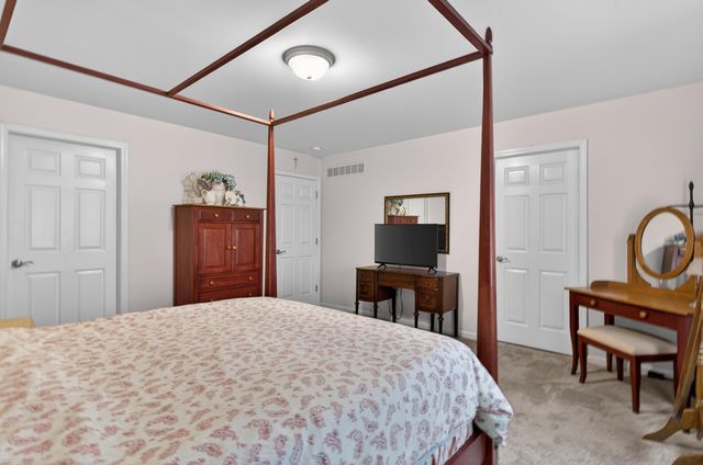 22191 International Lane, Macomb Twp, MI 48044