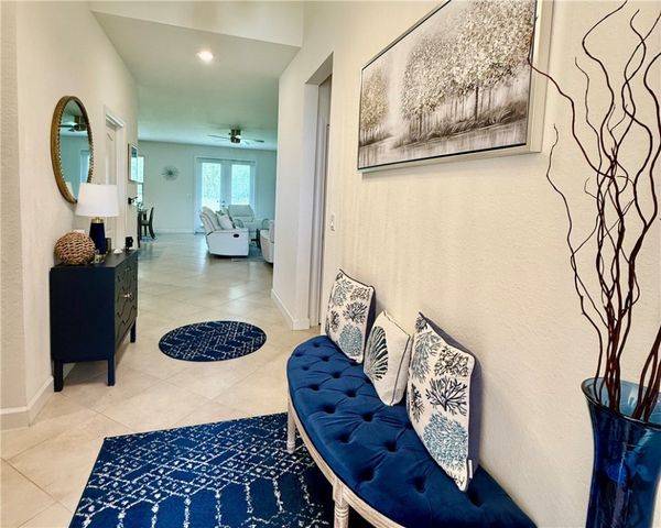 10041 W Verona Circle, Vero Beach, FL 32966