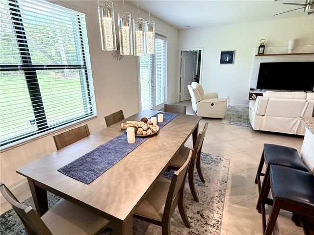10041 W Verona Circle, Vero Beach, FL 32966