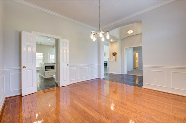 309 Oak Creek Drive, League City, TX 77573