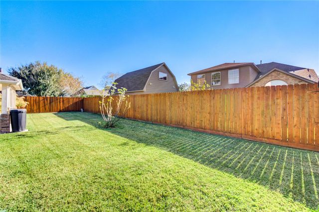 309 Oak Creek Drive, League City, TX 77573