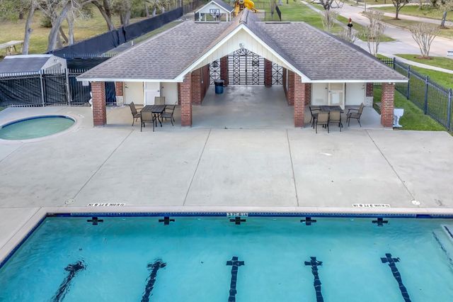 309 Oak Creek Drive, League City, TX 77573