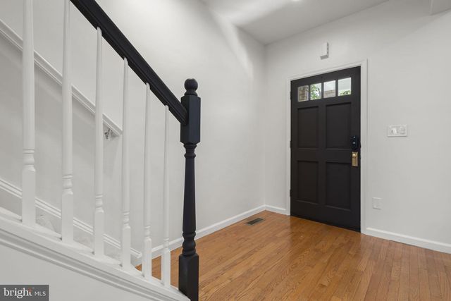 1712 M ST NE, Washington, DC 20002