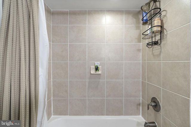 1712 M ST NE, Washington, DC 20002