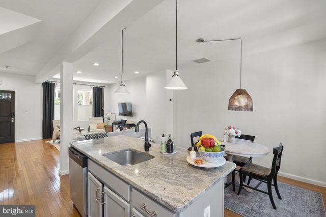 1712 M ST NE, Washington, DC 20002
