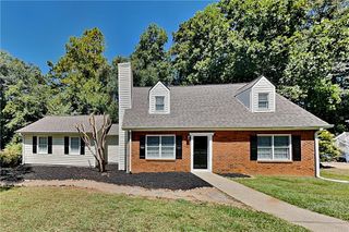 2458 Zachary Woods NW Drive, Marietta, GA 30064