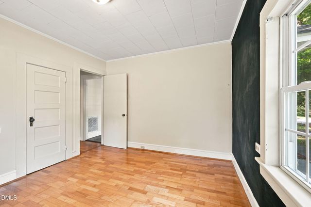 221 Zollicoffer Avenue, Henderson, NC 27536