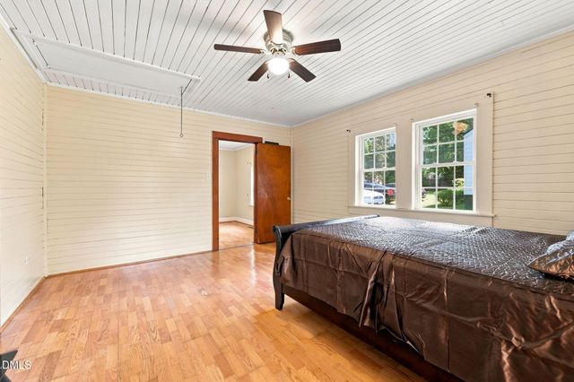 221 Zollicoffer Avenue, Henderson, NC 27536