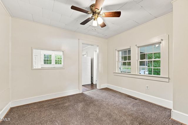 221 Zollicoffer Avenue, Henderson, NC 27536