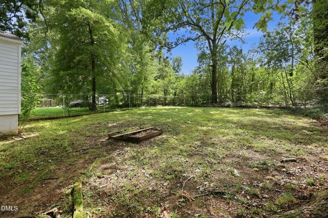 221 Zollicoffer Avenue, Henderson, NC 27536