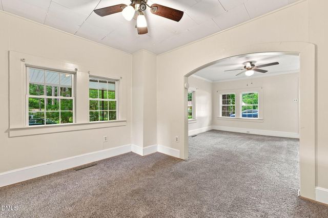 221 Zollicoffer Avenue, Henderson, NC 27536