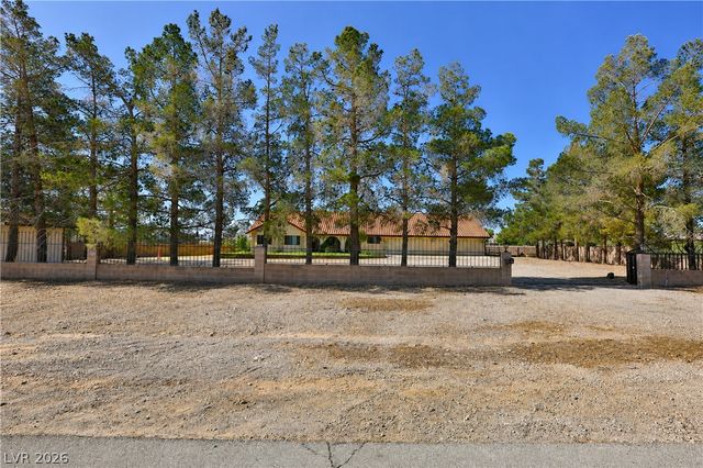 4325 West Pebble Road, Las Vegas, NV 89139