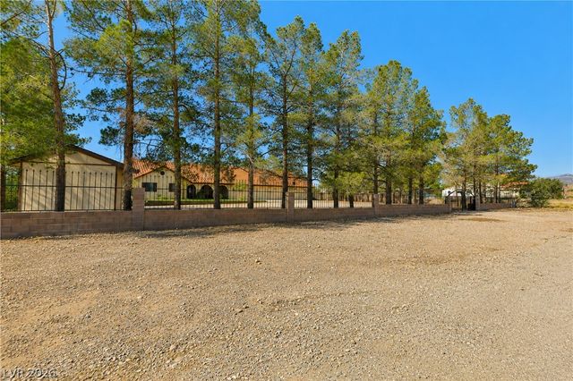 4325 West Pebble Road, Las Vegas, NV 89139