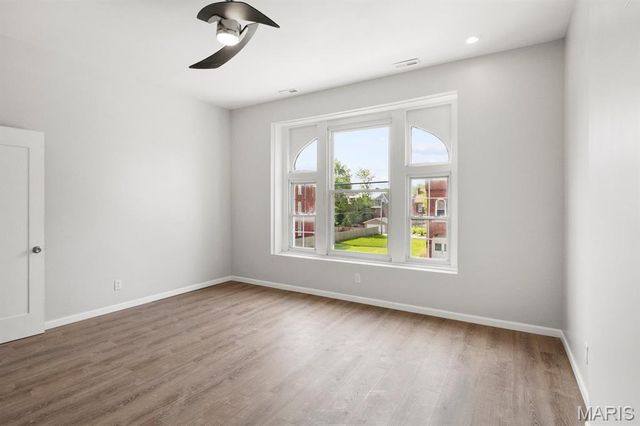 2032 E Adelaide Avenue, St Louis, MO 63107