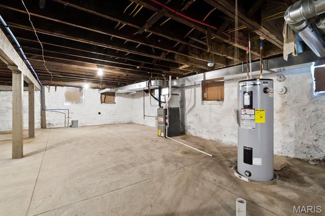 2032 E Adelaide Avenue, St Louis, MO 63107