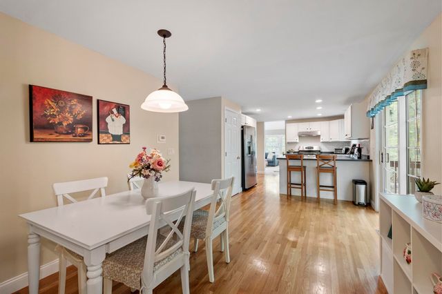 43 Ladyslipper Drive, Newmarket, NH 03857