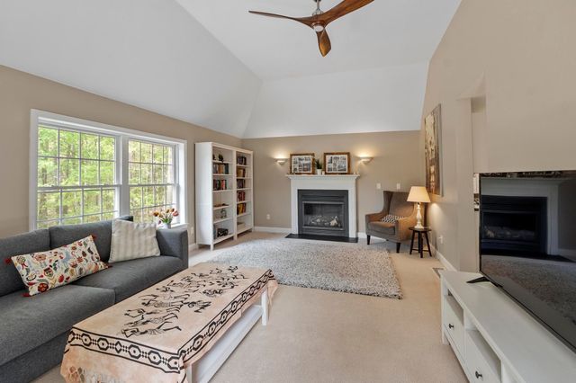 43 Ladyslipper Drive, Newmarket, NH 03857