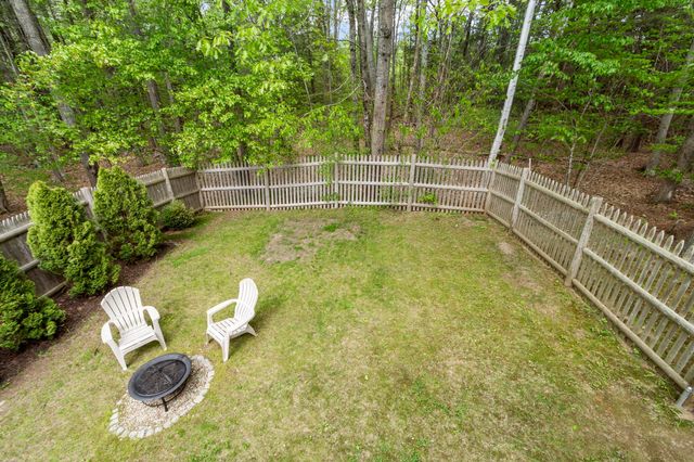 43 Ladyslipper Drive, Newmarket, NH 03857
