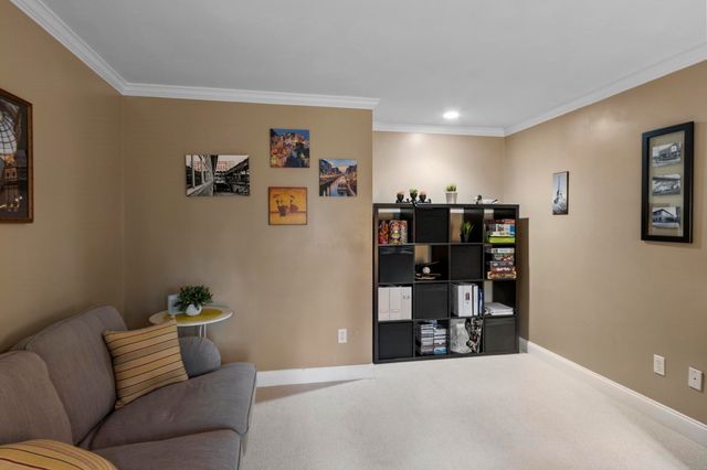 43 Ladyslipper Drive, Newmarket, NH 03857