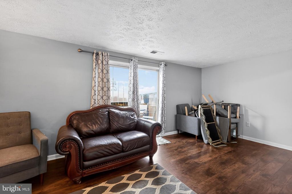 Image 7 of property listing at 133 KETTERING DR, Upper Marlboro, MD 20774
