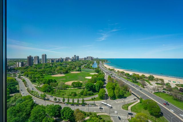 1550 N Lake Shore Drive 25C, Chicago, IL 60610