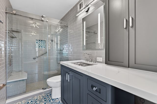 1550 N Lake Shore Drive 25C, Chicago, IL 60610