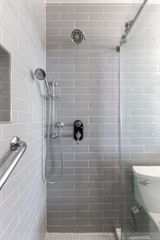 1550 N Lake Shore Drive 25C, Chicago, IL 60610