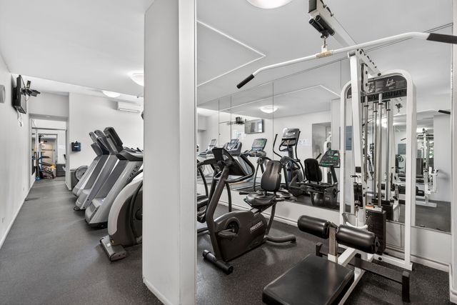 1550 N Lake Shore Drive 25C, Chicago, IL 60610