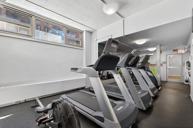 1550 N Lake Shore Drive 25C, Chicago, IL 60610