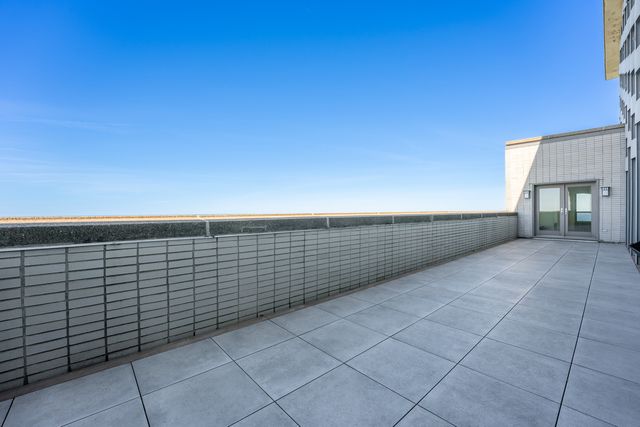 1550 N Lake Shore Drive 25C, Chicago, IL 60610